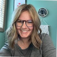 Megan Richey's Instagram, Twitter & Facebook