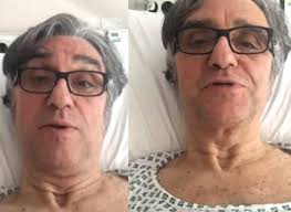 Gaetano curreri, leader del gruppo musicale stadio, ha avuto un malore ed è svenuto sul finire del il cantante bolognese gaetano curreri è ricoverato presso l'ospedale mazzoni di ascoli piceno dopo. Stadio Gaetano Curreri Cade Sul Palco E Finisce In Ospedale Ilgiornale It