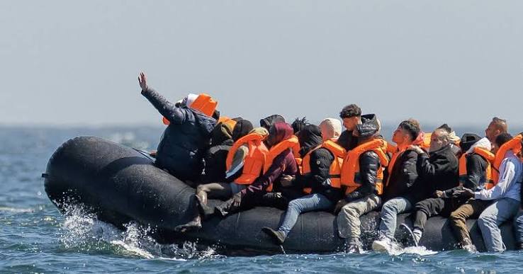 Shock official figures reveal rise in asylum seekers living in UK | Politics | News | Express.co.uk