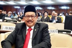 He and his wife have two children. Mui Pernyataan Tengku Zulkarnain Soal Ruu Pks Pendapat Pribadi