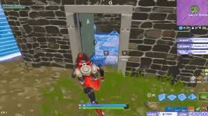 Search, discover and share your favorite videojuegos gifs. Jugador Pro De Fortnite Mata A 30 Alardea Y Le Matan Meristation