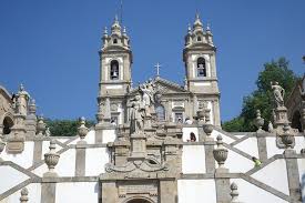 For this challenge get bus has the best partners and the best team with qualified professionals in certified buses, where daily and from sun to sun bring their dedication and sympathy. Private Tour Of Braga And Guimaraes From Vigo Private Tour