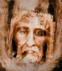 Elsa Meredith's Instagram, Twitter & Facebook