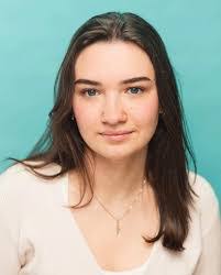 Eli Tapia's Instagram, Twitter & Facebook