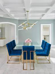 80s Home Decor Trends That We Re Absolutely Living For Velvet Dining Chairs Luxury Dining Room Dining Room Blue