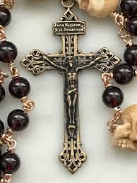 Rosário Memento Mori - Sagrada Face de Jesus - Granadas e Crânios de Osso  de Boi - Bronze - Enrolado em Arame - Crucifixo do Perdão CeCeAgnes - Etsy  Portugal