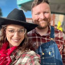 How many of you know that Ernie Hays, who played the organ for many years  for the Cardinals, was a proud native of Houston and a proud graduate of  Houston High School?