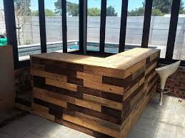 Wooden Pallet L Shape Bar Table 20 Excellent Pallet Furniture Projects 101 Pallets Part 2 Bancali Pallet Riciclati Angolo Bar