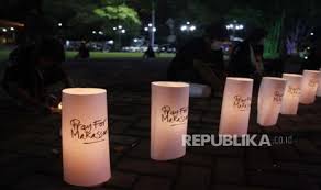 Matikan 2 lilin sekarang berapa lilin. Siapa Pelaku Bom Makassar Dan Apa Motifnya Republika Online