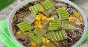 Lalu siram dengan susu kental manis. Bikin Takjil Es Bongko Cincau Harumnya Menggoda