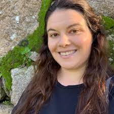 Eileen Mccartney's Instagram, Twitter & Facebook