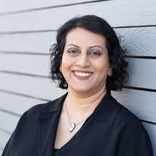 Sharron Bates (@sharronae)