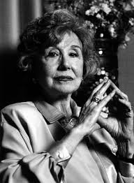 Mary Carrillo, la más completa señora de las tablas