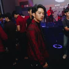 สมาชิกวง axis แจงแล้ว หลังโดนเอี่ยว บอยแบนด์ติดโควิด กับ ดีเจมะตูม กระทู้ที่มีคอมเม้นต์ล่าสุด Momw6 Lnubwumm