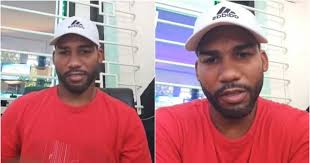 Car fails to obey the traffic light and causes an accident in front of the  Bus Terminal in Havana.