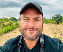 Search Verified People by Job Title, Industry & Region