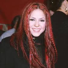 Famed singer and dancer shakira is known for sultry dance moves and lyrics, so she definitely has an image to maintain. Shakira S Best Hairstyles And Looks Of All Time Photo 1