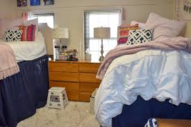 What is the best female dorm to live in? Freshman Dorm Room Tour Xoxo Megan