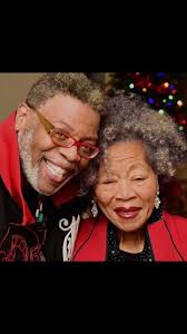 Mothers & Sons Love . . . SPECIAL @dambroseboydphotography  @dambroseboyd_thisnthat #mommasboy💙 #mommasboi