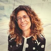 Linda Azar's Instagram, Twitter & Facebook