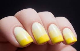 La aparición de hongos en las uñas es una condición bastante común, que suele ocurrir por diferentes factores: Unas Decoradas Color Amarillo Unasdecoradas Club Unas De Color Amarillo Unas De Colores Disenos De Unas