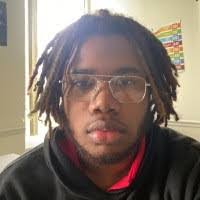 Alexandra Pou's Instagram, Twitter & Facebook