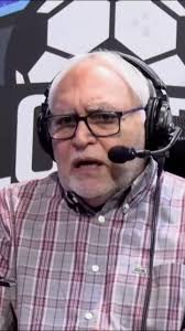 Mensaje del profesor Eric acuña en sus redes sociales donde agradece todo  el apoyo recibido.