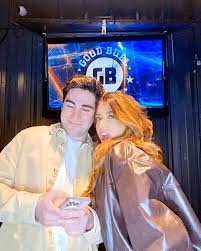 Back to back because we’re back 😹😵