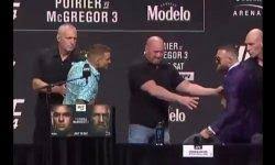 Daniel cormier explains the special sort of energy that only comes from mma's most heated rivalries ahead of the trilogy fight between dustin poirier and conor mcgregor july 10. Kguo Tr7bu8olm