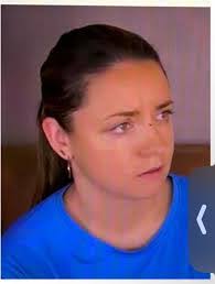 Julie Canoy's Instagram, Twitter & Facebook