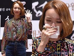 운동으로 다져진 노력형 몸매파 배우. í•¨ì • ê¹€ë¯¼ê²½ ì‹œì‚¬íšŒì„œ í­í'ì˜¤ì—´ ë‹¹í™© ì§€ê°í•œ ì´ìœ ê°€ ë­ê¸¸ëž˜ í•œê²½ë‹·ì»´