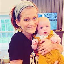 Still on-air past her due date, Kat Timpf isn't here for the unsolicited  advice. Viewers flooded her with bizarre medical takes and criticism for  working this late into pregnancy. Her response? Classic