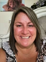 Heather Shutt's Instagram, Twitter & Facebook