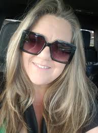 Dear friends , share your sweet memories with