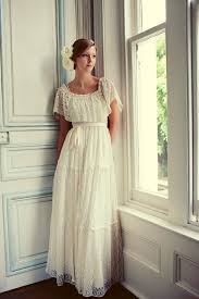 Haut en dentelle guipure en couleur ivoire. La Robe De Mariee Vintage Les Meilleures Variantes Archzine Fr