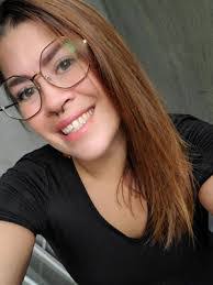 Melanie Lemieux's Instagram, Twitter & Facebook