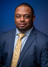 With Dekaney promotion, Spring ISD names first African American high school  director of bands