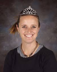 Jennifer Lindauer's Instagram, Twitter & Facebook