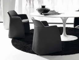 Le sedie per conferenze o sedie per sala riunioni, sono progettate per offrire comodità. Elegante Poltroncina Per Sala Riunioni Idfdesign