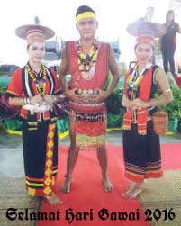 1.selamat menjalani kehidupan pernikahan, sahabatku. Sann Jimbau On Twitter Selamat Hari Gawai Dayak 2016 From Us Bung Muja Club Bidayuh Tradisionaloutfit