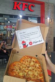 In diamondhead, ms to find hot and fresh pizza, wings, pasta and more! Pizza Hut Shows Up At Domino S Mcdonald S Kfc S Doorsteps With A Box Of Pizza Heart Note Penang Foodie