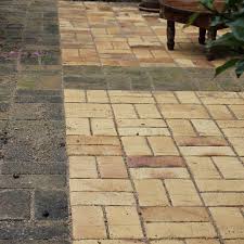 Nar Nye Klinker Vores Pk35wks Moder Gamle Klinker Klinkeroutdoor Tegl Landskabsarkitektur Gardhave Landscape Klinker Belaegning Image