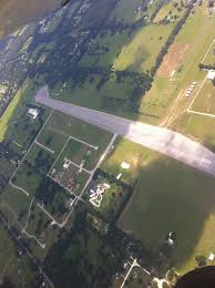 Sie lebten zusammen in einem haus, das sie in islesboro, maine, gekauft hatten. John Travolta S House And Private Airport Balaranjan Flickr