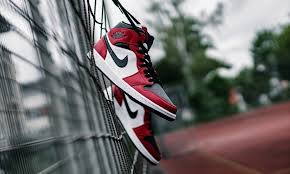 Nike Outfit Shoes Air Jordan 1 Mid Chicago Black Toe 554724 069 Aj1 Black Red Sneakers Shoes In 2020 Air Jordans Jordan 1 Mid Jordans