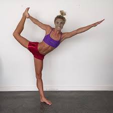 Lauren hannaford is a former professional elite gymnast, competing and coaching at a national level for over 20 years with a burning desire to encourage, motivate and inspire people to live fit. Lauren Hannaford S Feet Wikifeet