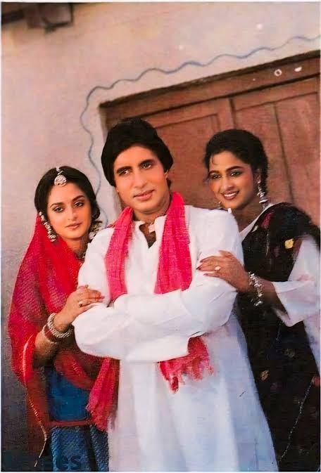 Amitabh Bachchan and Jaya Prada have acted together in several movies  including Sharaabi (1984), Aakhri Raasta (1986), Ganga Jamuna Saraswati  (1988), Jadugar (1989), Aaj Ka Arjun (1990), Indrajeet (19
