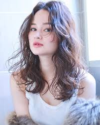 可愛い髪型51選 ショートからロングまでレングス別にご紹介 folk ヘアスタイリング 可愛い髪型 ヘアスタイル ロング