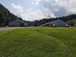 Find the best single family residences and condos in gilmer county, ga, has a population of approximately 26,752 with an average of 1 people in each of the 10,724 households. 2 House Breeder Poultry Farm Lot For Sale In Ellijay Gilmer County Georgia 187640 Lotflip