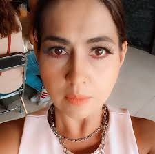 Porque todos amamos está escena de las medias de abejita 😍 Feliz domingo.  Libro/película: Yo antes de ti. *JocyMaddox*