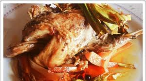 Salpimienta y dóralas en una sartén con un chorrito de aceite. La Receta De Perdiz En Escabeche Que Podria Haber Cocinado Saray En Masterchef